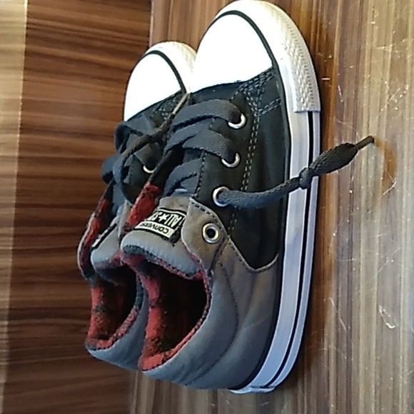 Converse 10 toddler gray black red plaid inside - Picture 4 of 7